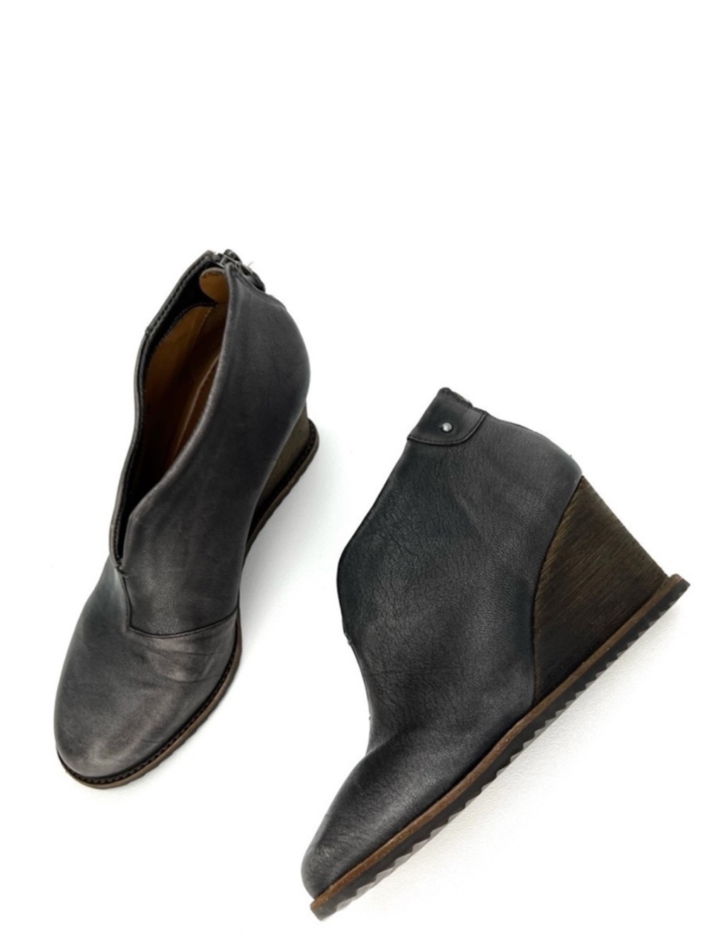 Trask Tenley Ankle Bootie Wedge Heel Leather Womens Size 6.5 Gray Brush-off New